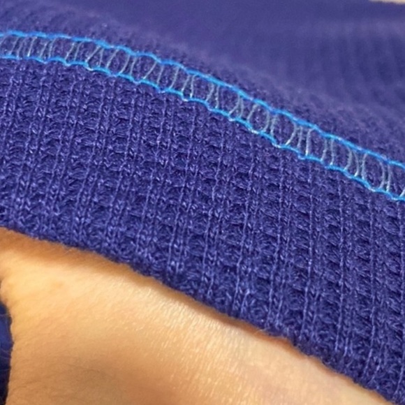 New Robert Graham Navy Marco Waffle Knit Top - Picture 6 of 6